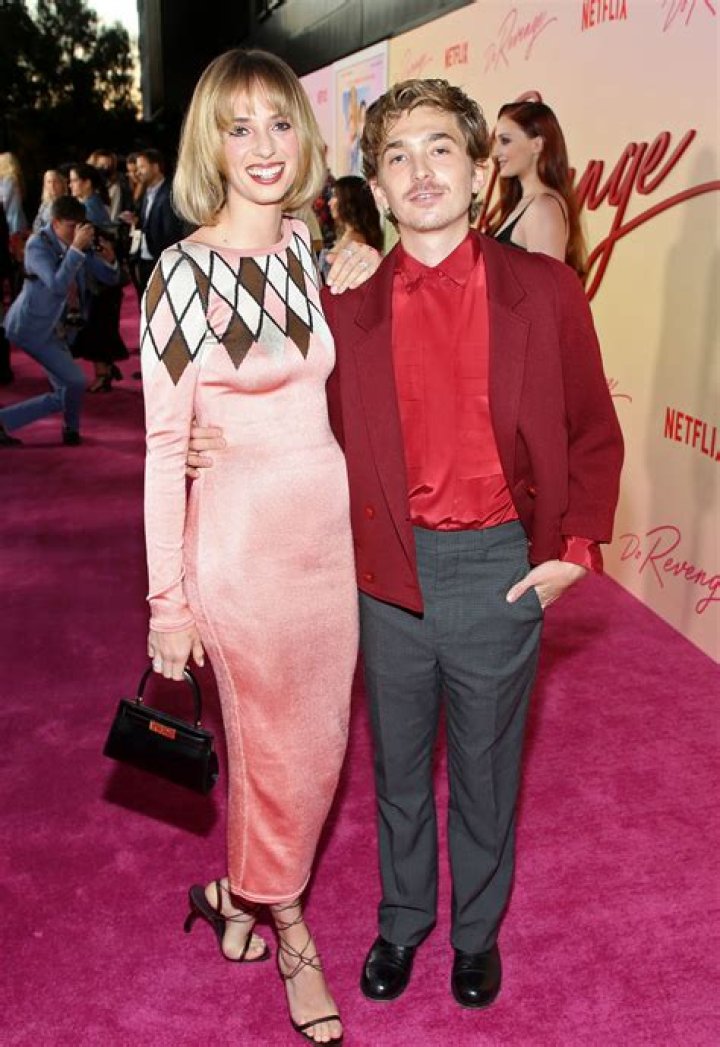 Austin Abrams Austin Abrams height and weight