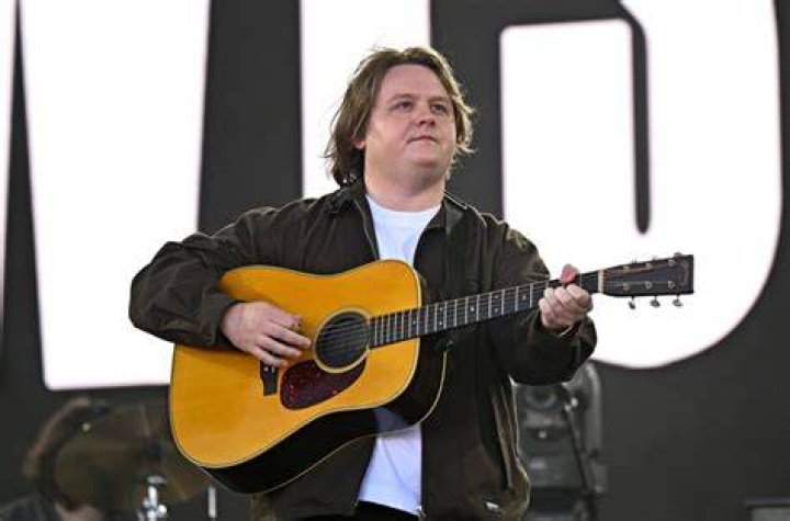 Lewis Capaldi Lewis Capaldi